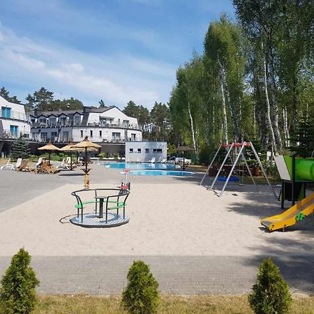 Romantyczny Apartament Happy 16 Basen & Kort Tenisowy, Ochrona 24 H - Dla Maksymalnie 6 Osob Поберово Екстериор снимка