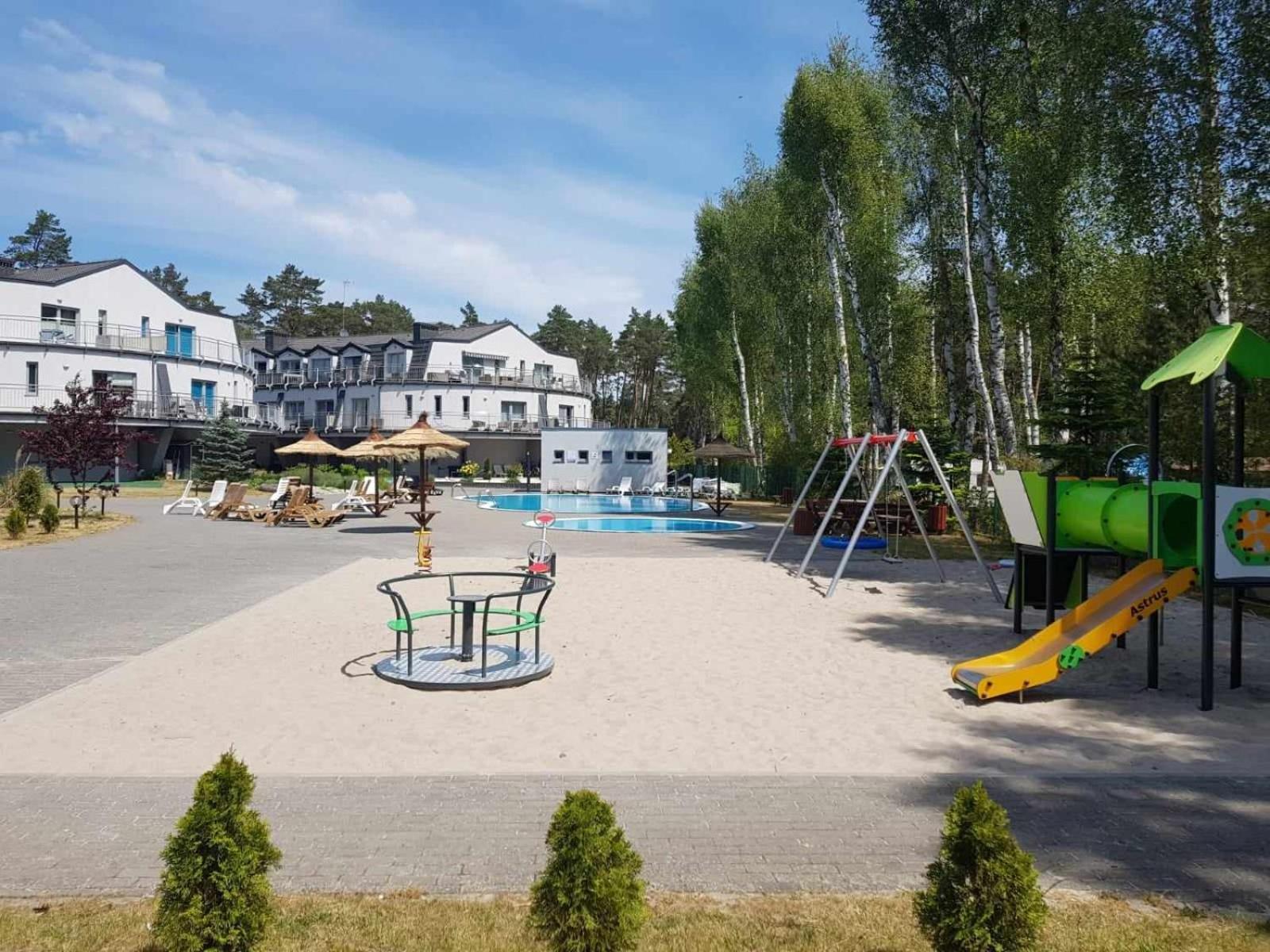Romantyczny Apartament Happy 16 Basen & Kort Tenisowy, Ochrona 24 H - Dla Maksymalnie 6 Osob Поберово Екстериор снимка